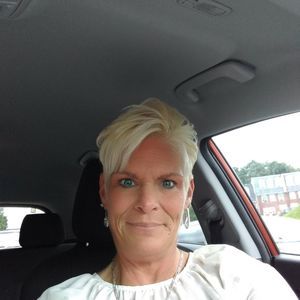 Meet your Posher, Dottie